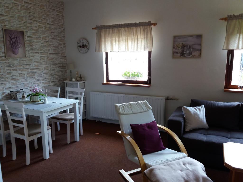 Rekreacni Domek Nový Bor Exterior foto